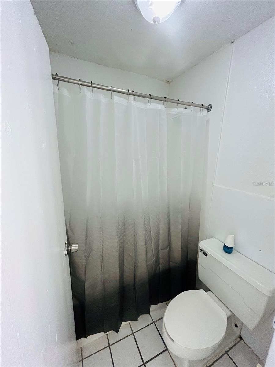 Image 5 of 6 For 7900 Orange Blossom Trail 2089