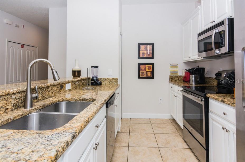 Image 13 of 36 For 2963 Banana Palm Drive