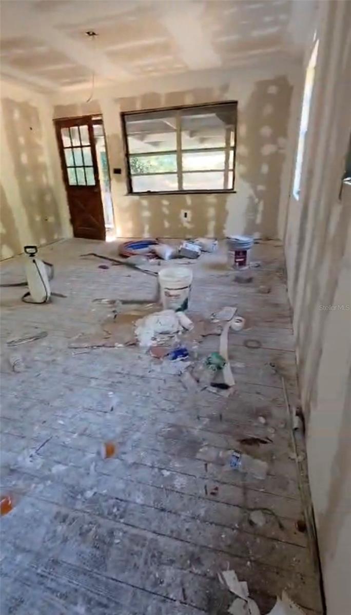 Image 10 of 29 For 31060 Lochmore Circle