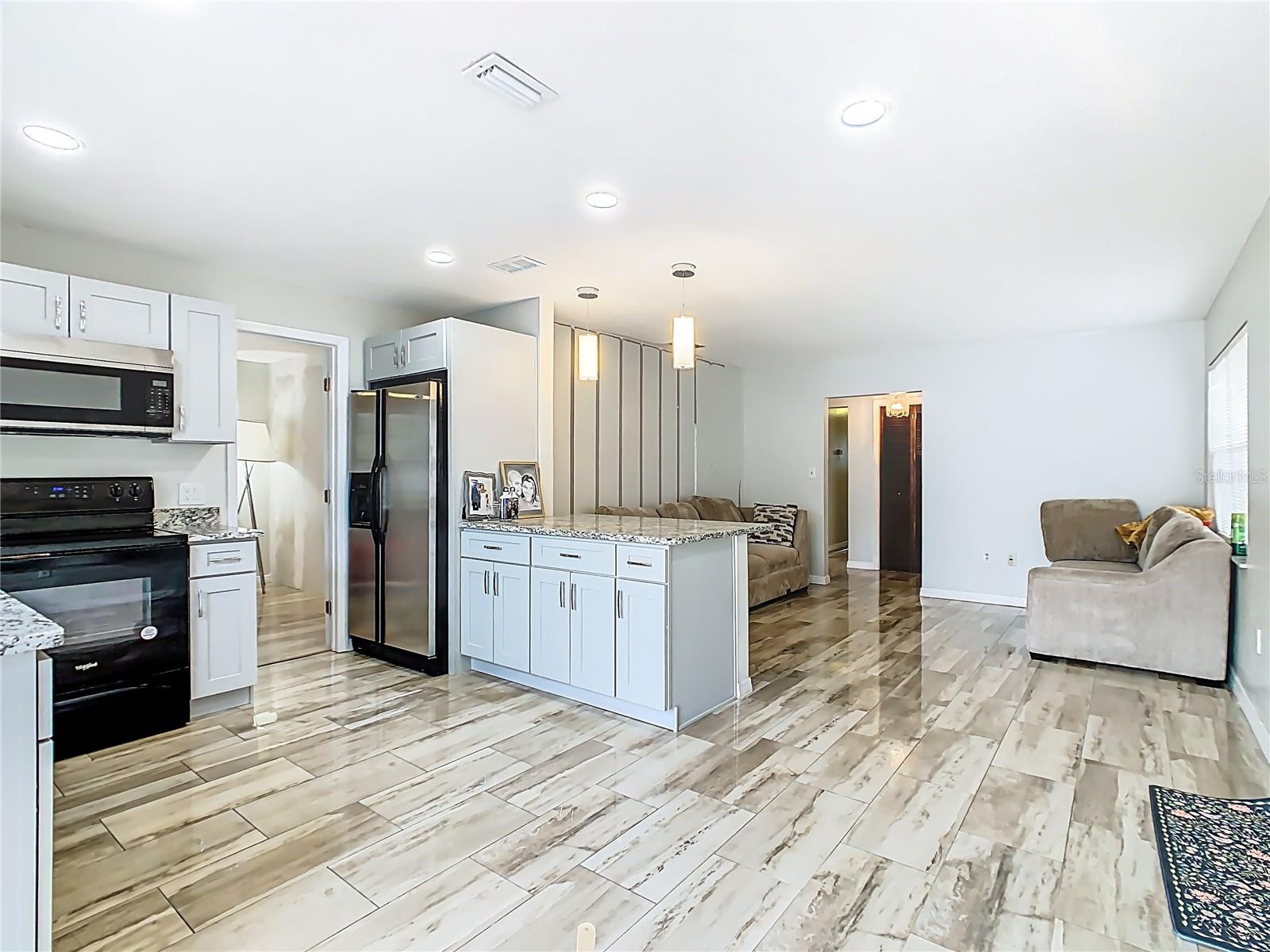 Image 17 of 47 For 1818 Irlo Drive