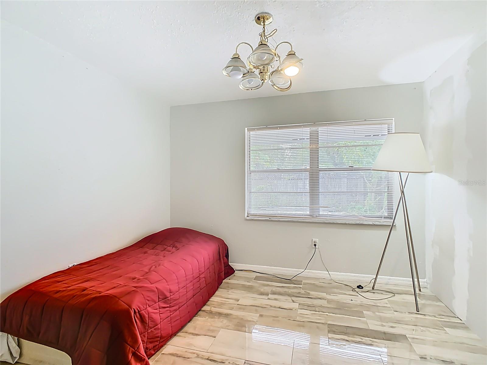 Image 23 of 47 For 1818 Irlo Drive