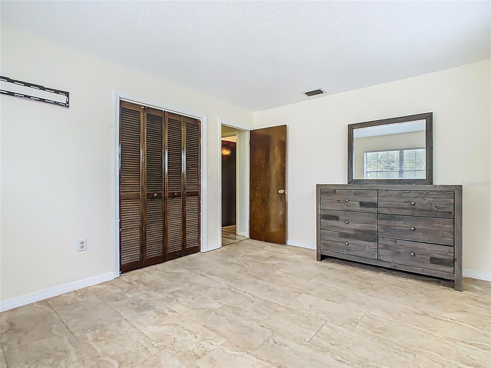 Image 27 of 47 For 1818 Irlo Drive