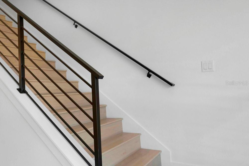 Image 13 of 41 For 1004 Robinson