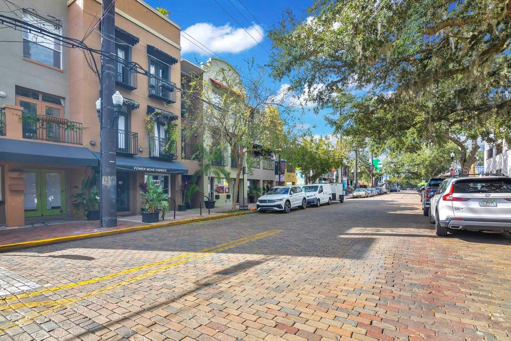 Image 25 of 41 For 1004 Robinson