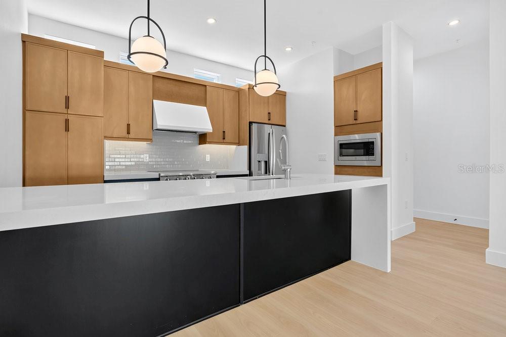 Image 5 of 41 For 1004 Robinson