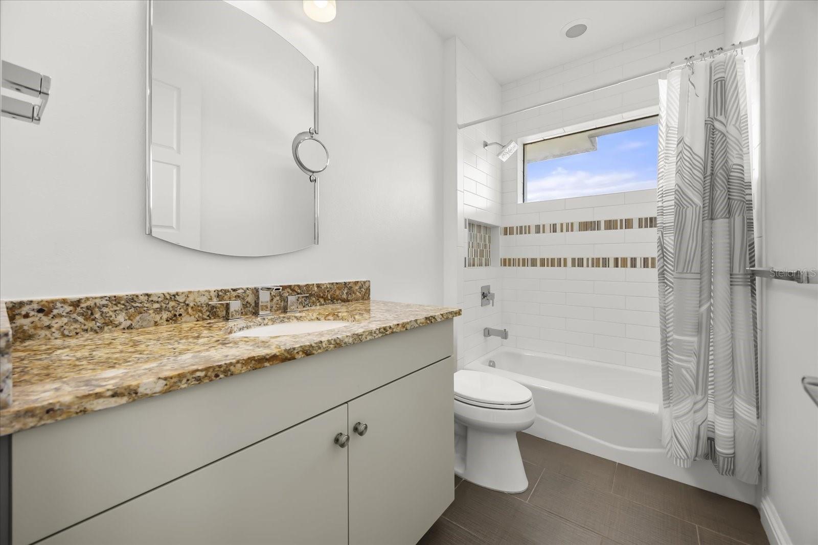 Image 70 of 89 For 12120 Montalcino Circle