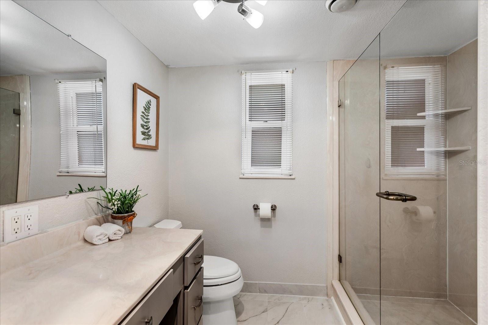 Image 22 of 41 For 625 Mockingbird Lane