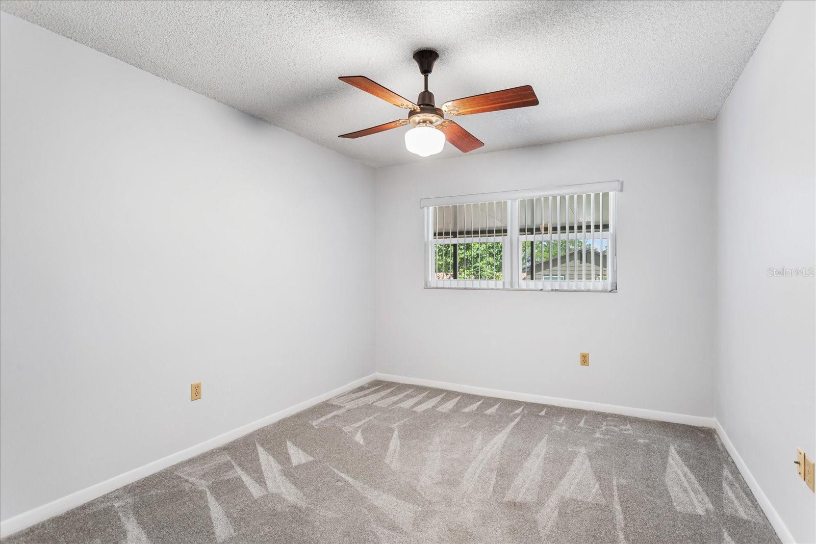 Image 24 of 41 For 625 Mockingbird Lane