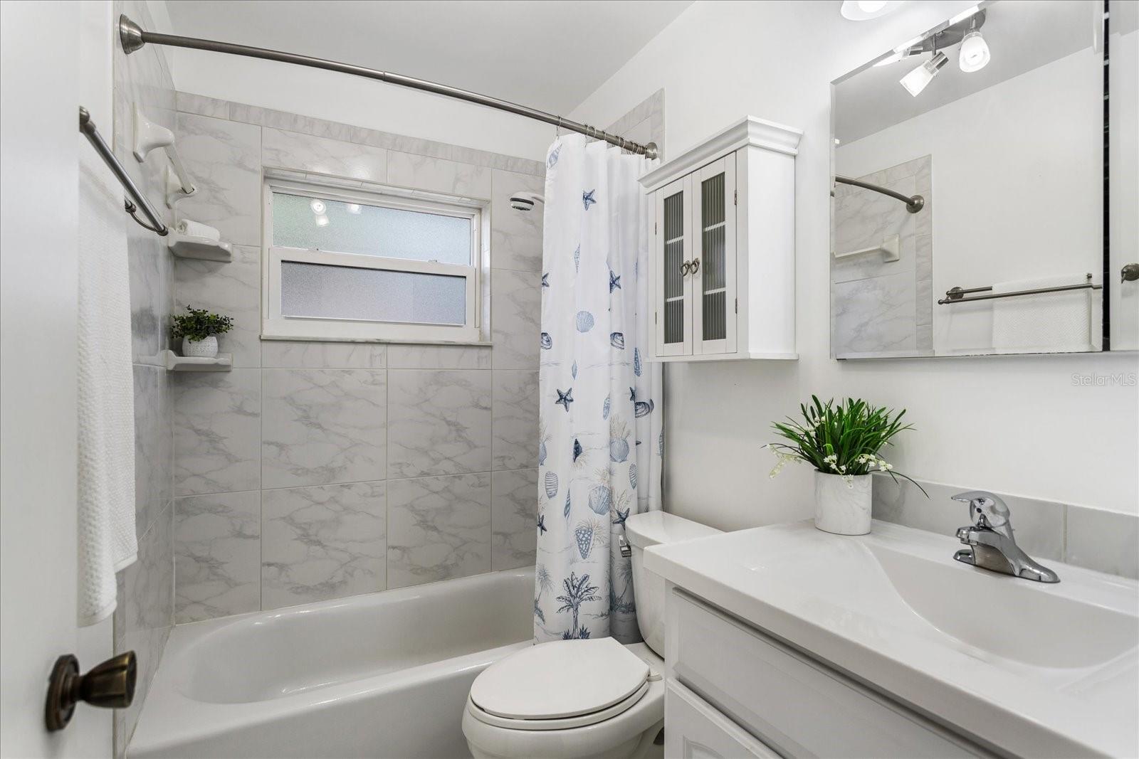 Image 27 of 41 For 625 Mockingbird Lane