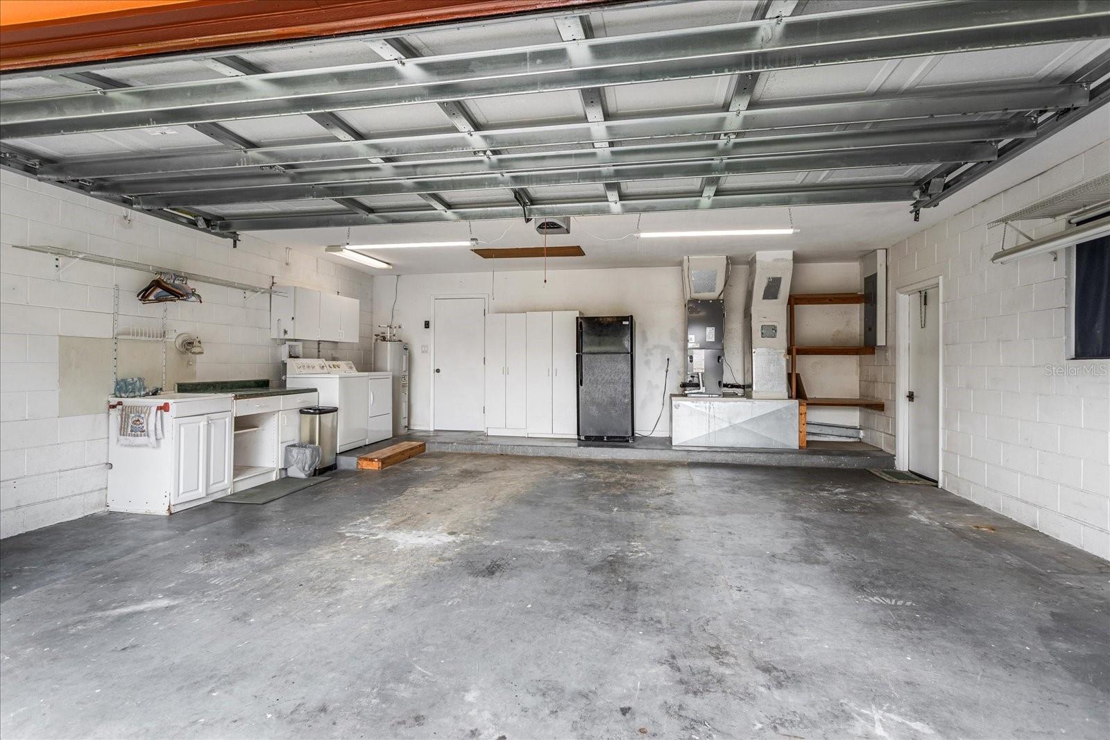 Image 31 of 41 For 625 Mockingbird Lane