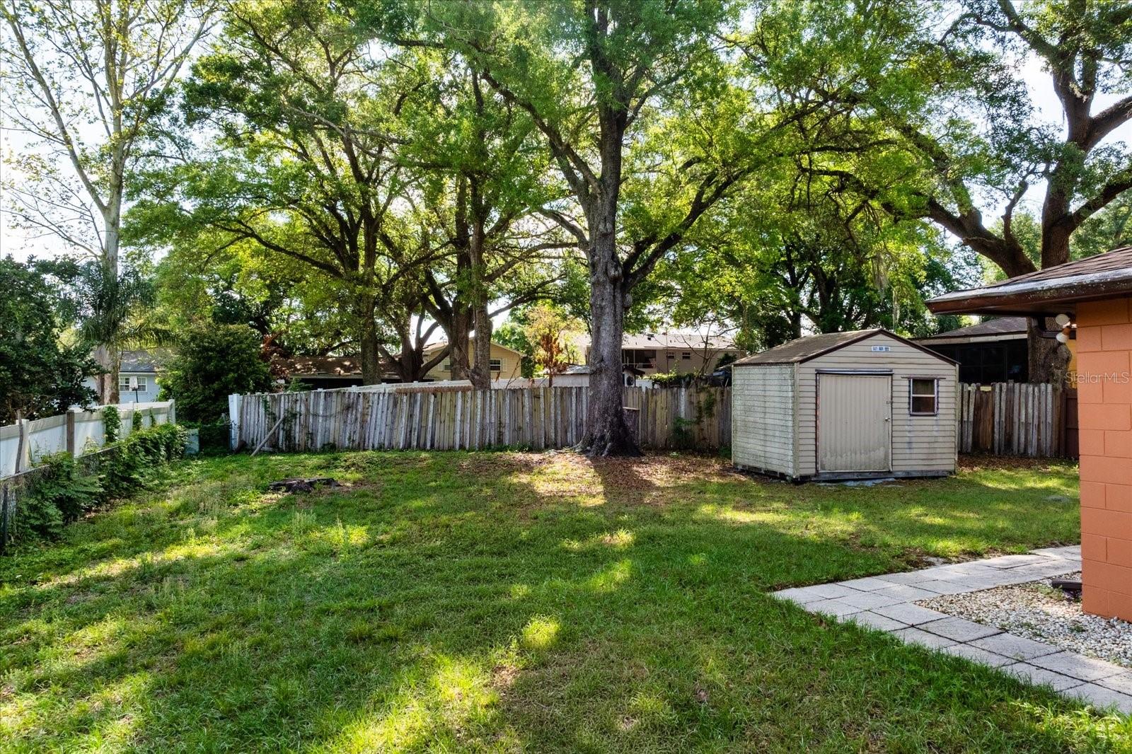 Image 35 of 41 For 625 Mockingbird Lane