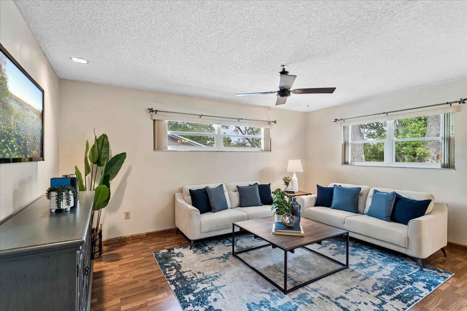 Image 7 of 41 For 625 Mockingbird Lane