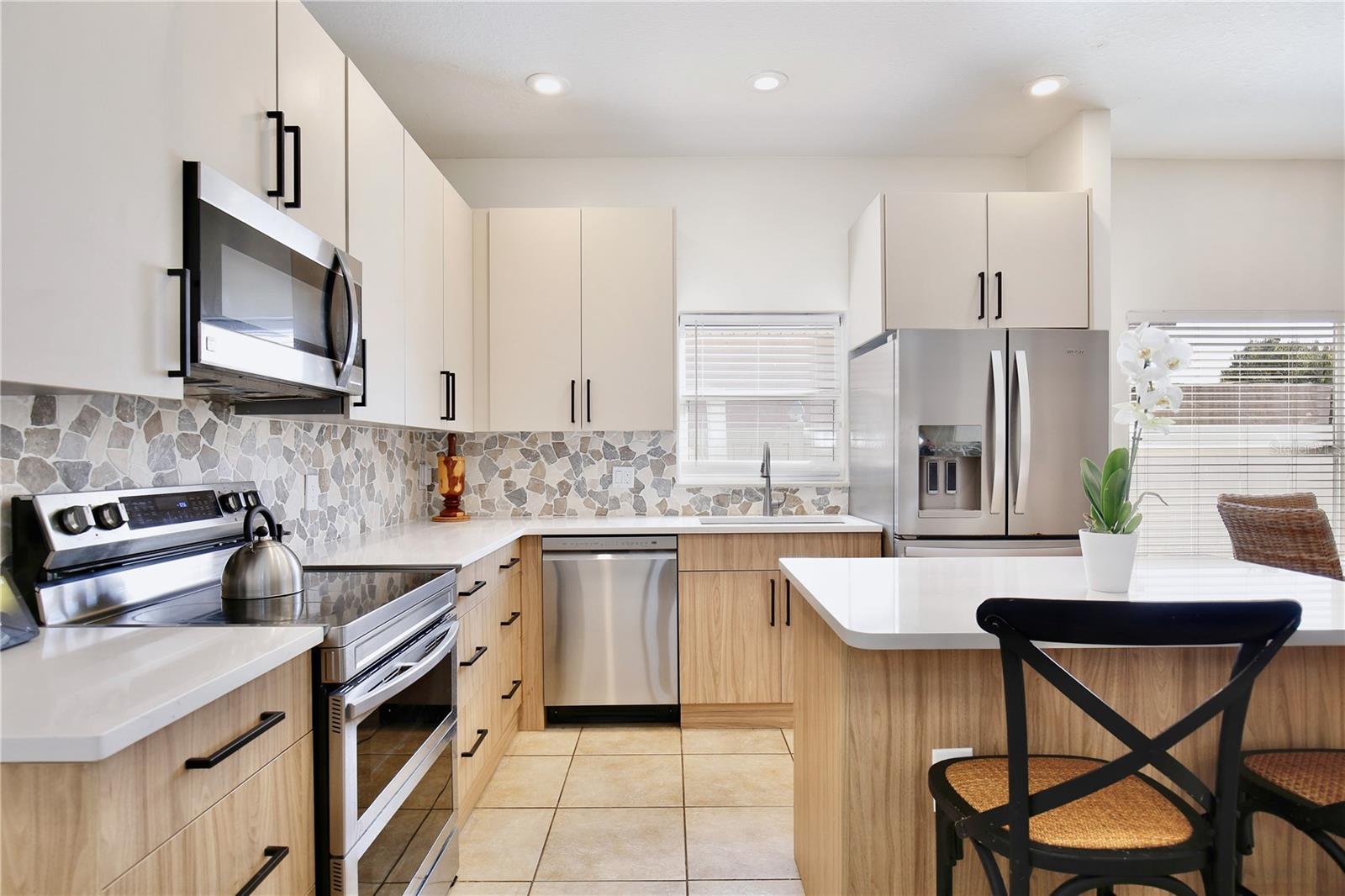 Image 12 of 67 For 2104 Victoria Falls Drive