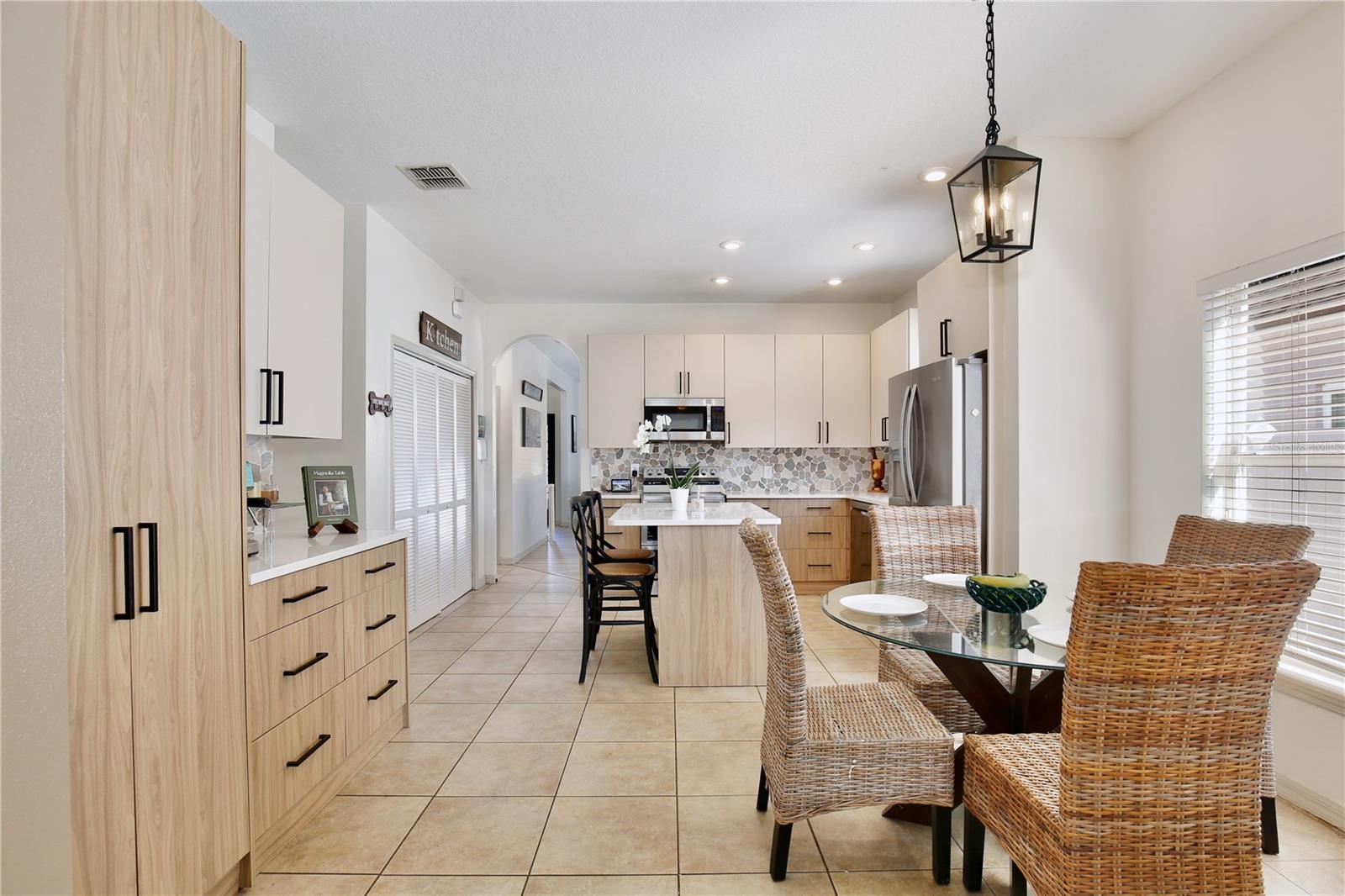 Image 15 of 67 For 2104 Victoria Falls Drive