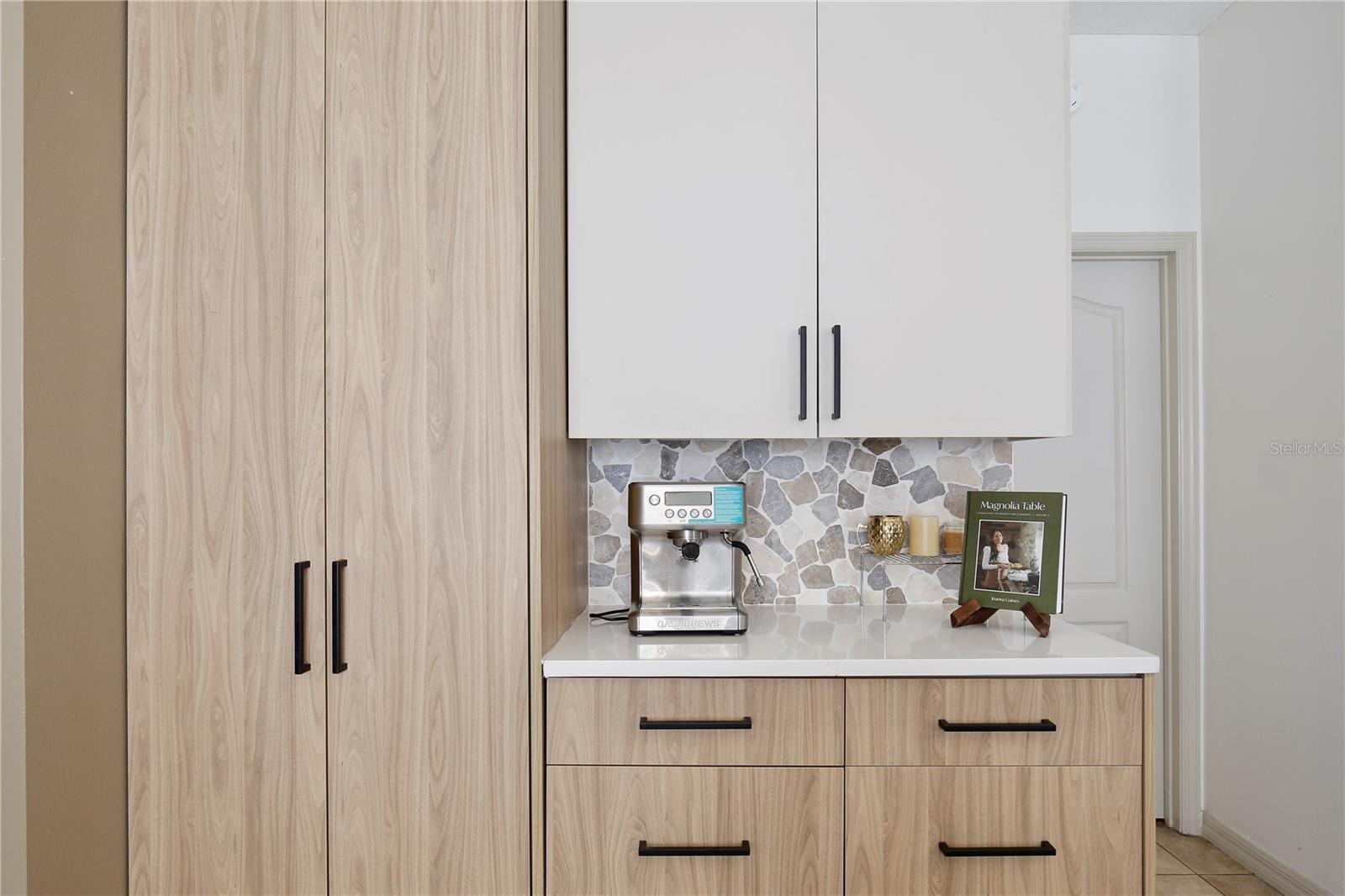 Image 17 of 67 For 2104 Victoria Falls Drive