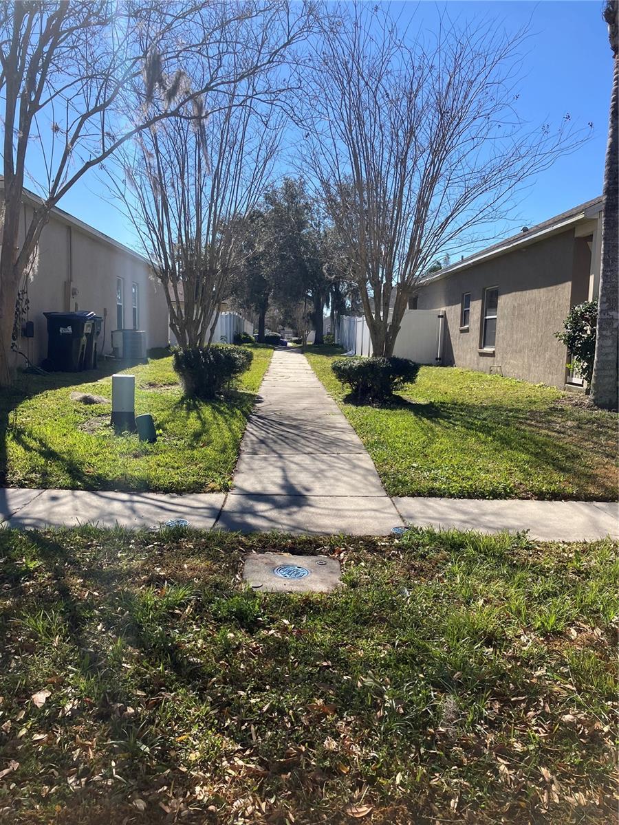 Image 29 of 67 For 2104 Victoria Falls Drive