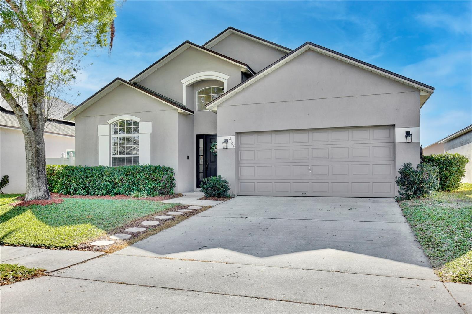 Image 6 of 67 For 2104 Victoria Falls Drive