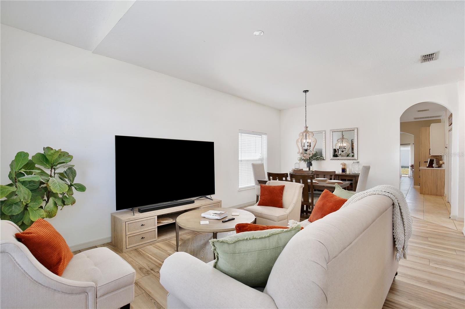 Image 8 of 67 For 2104 Victoria Falls Drive