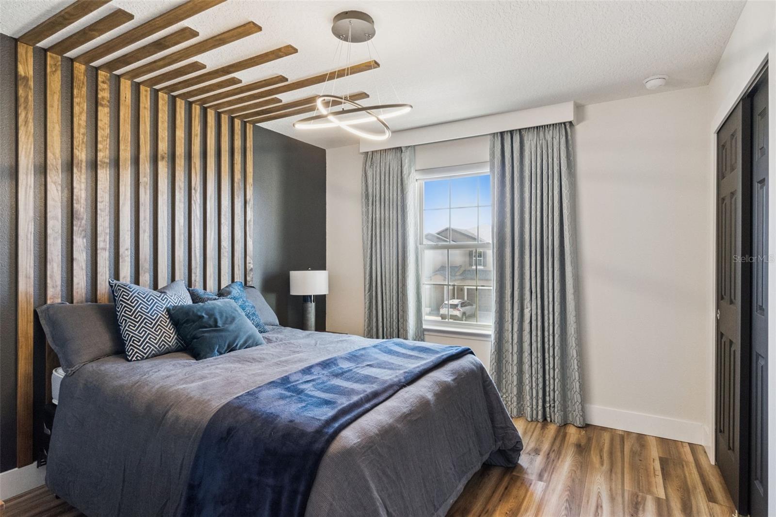 Image 25 of 40 For 5303 Brydon Woods Circle