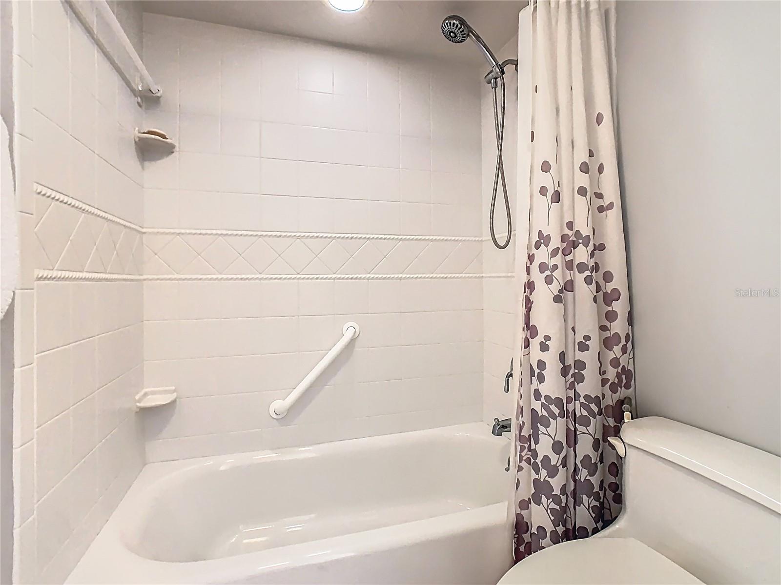 Image 36 of 45 For 621 Olde Camelot Circle 3210-1