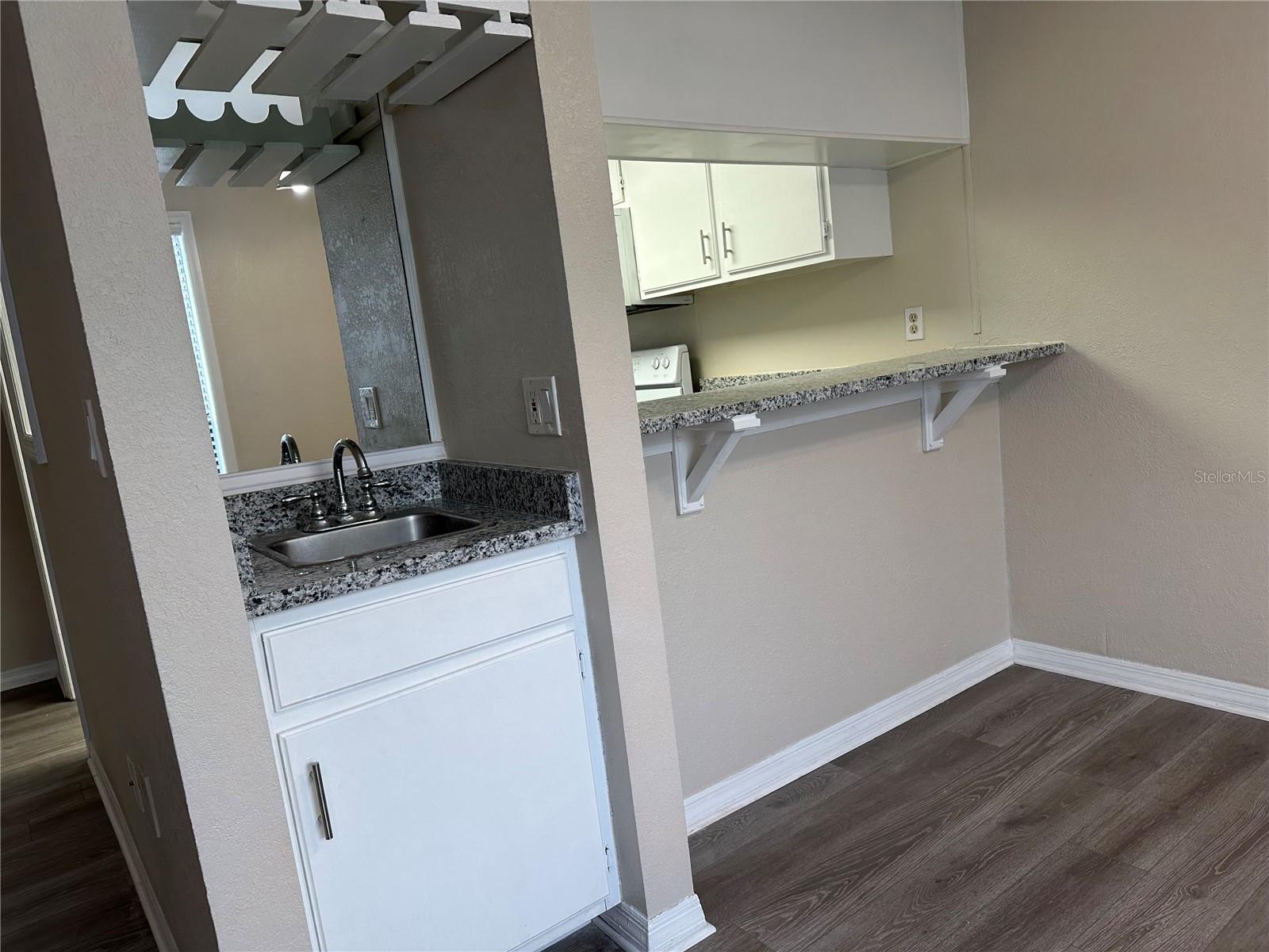 Image 12 of 43 For 627 Grenadine Court S