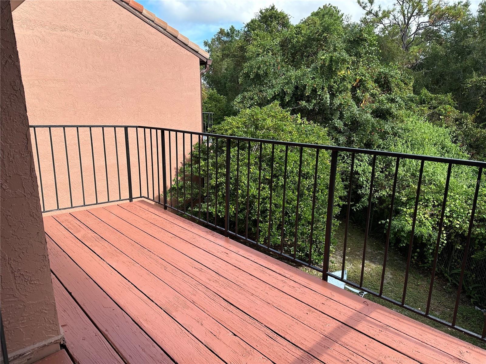 Image 31 of 43 For 627 Grenadine Court S