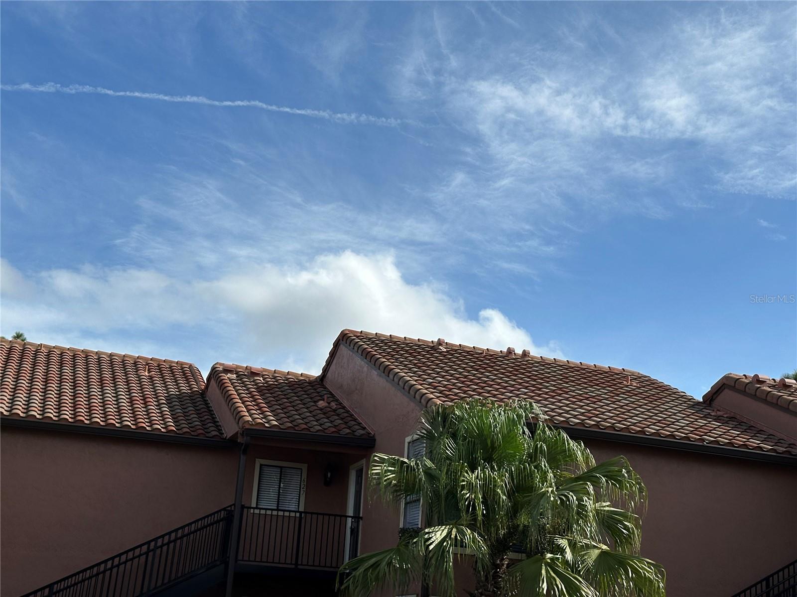 Image 34 of 43 For 627 Grenadine Court S