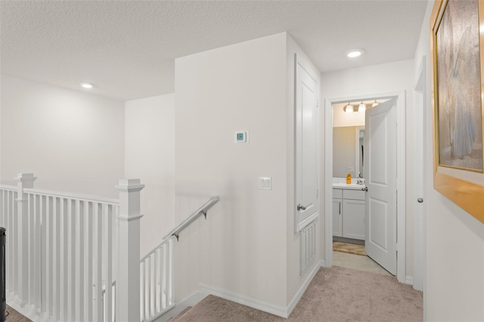 Image 22 of 46 For 9847 Aurea Moss Lane