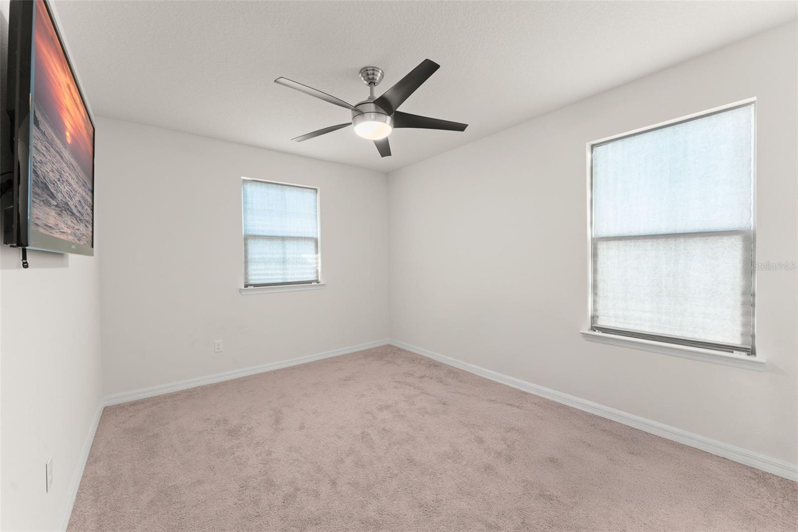 Image 26 of 46 For 9847 Aurea Moss Lane