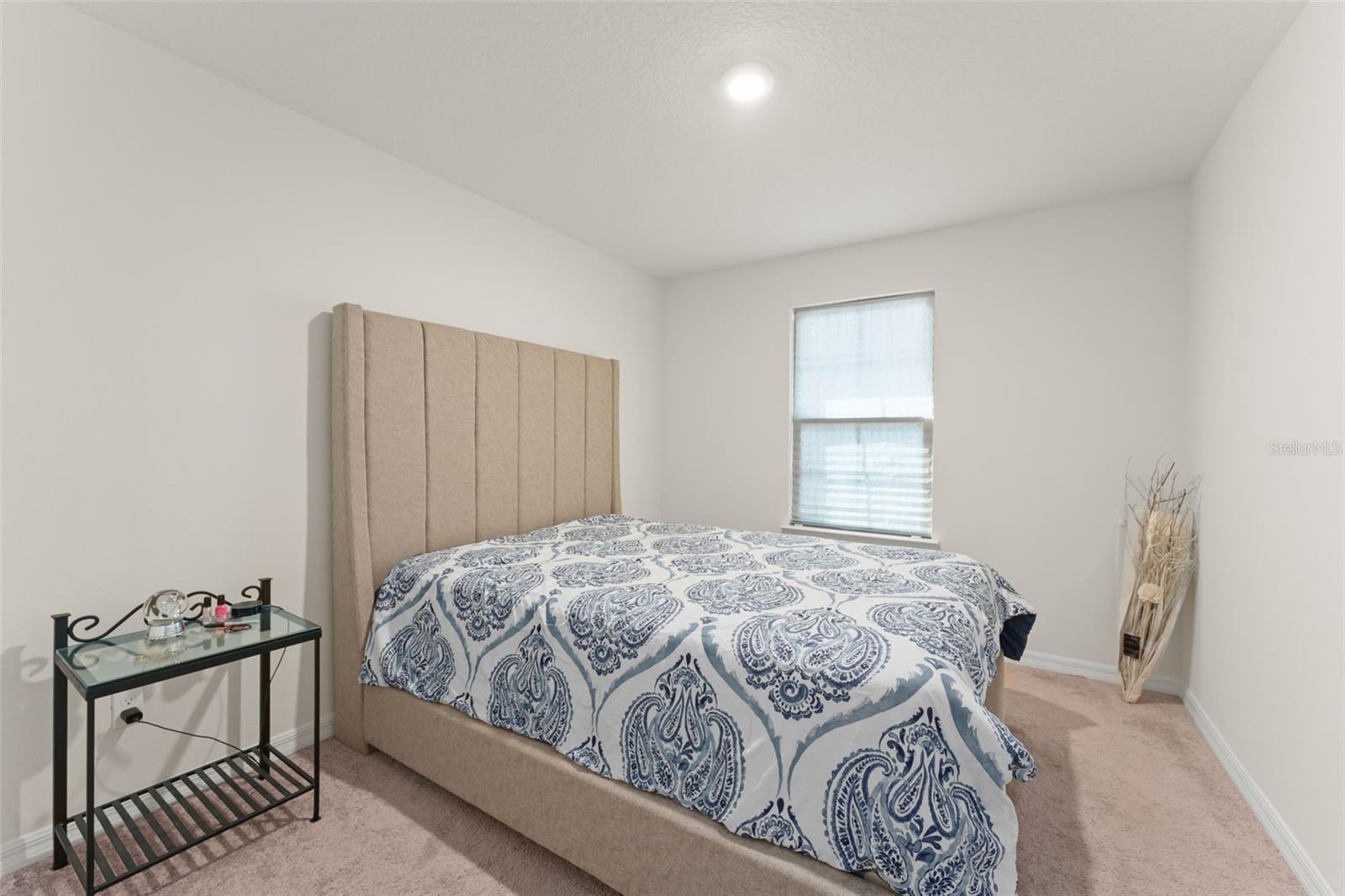 Image 28 of 46 For 9847 Aurea Moss Lane