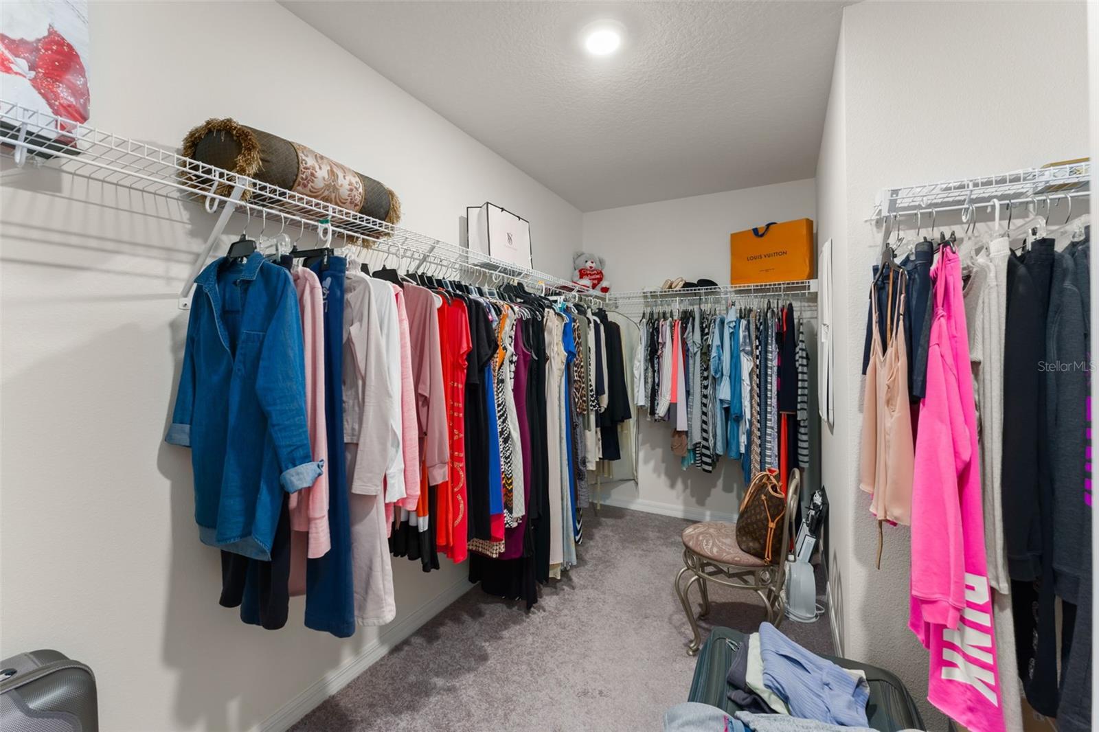 Image 36 of 46 For 9847 Aurea Moss Lane