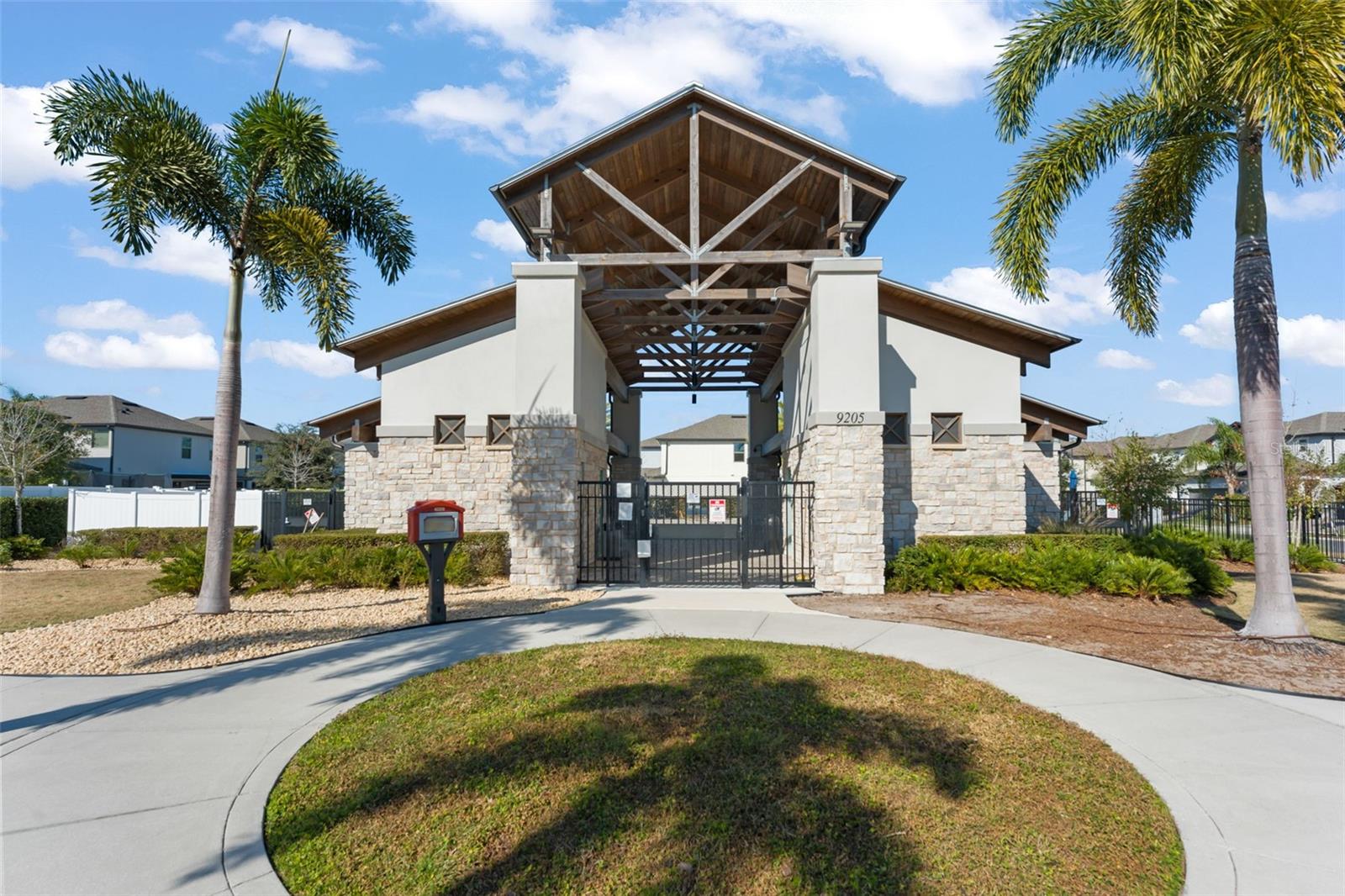 Image 43 of 46 For 9847 Aurea Moss Lane