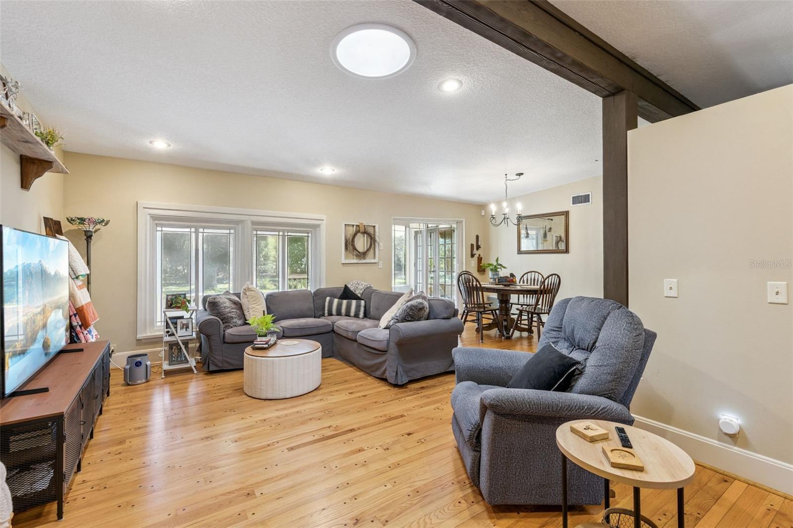 Image 5 of 51 For 1055 Brumley Road