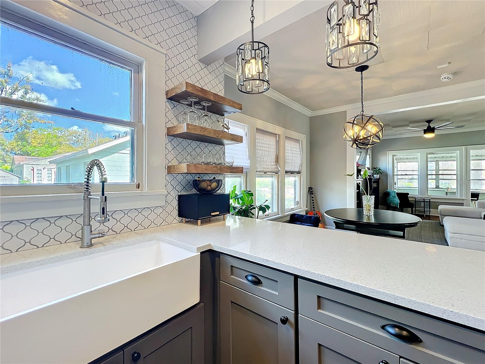 Image 26 of 68 For 16 Lawsona Boulevard