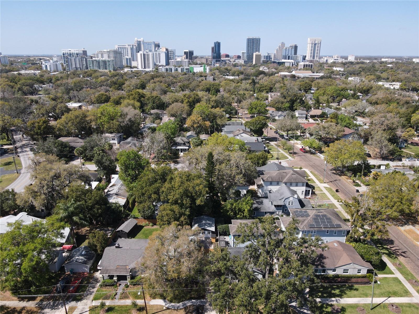 Image 62 of 68 For 16 Lawsona Boulevard