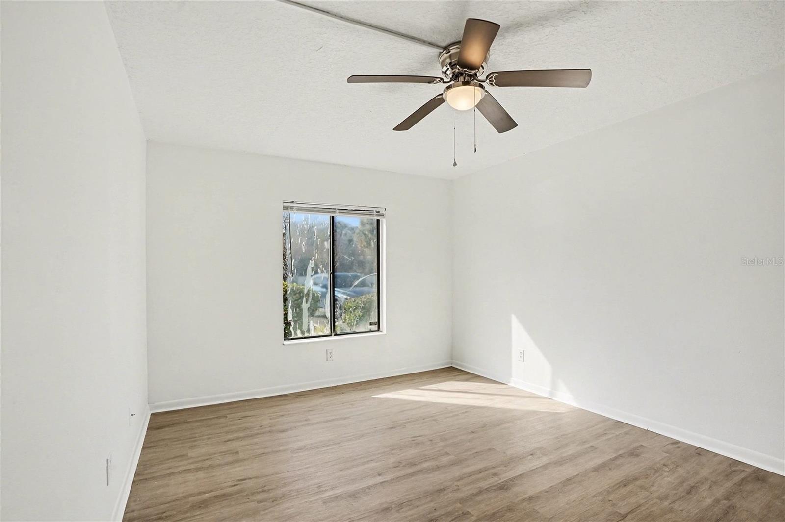 Image 11 of 30 For 1013 Pine Ridge Circle 3c