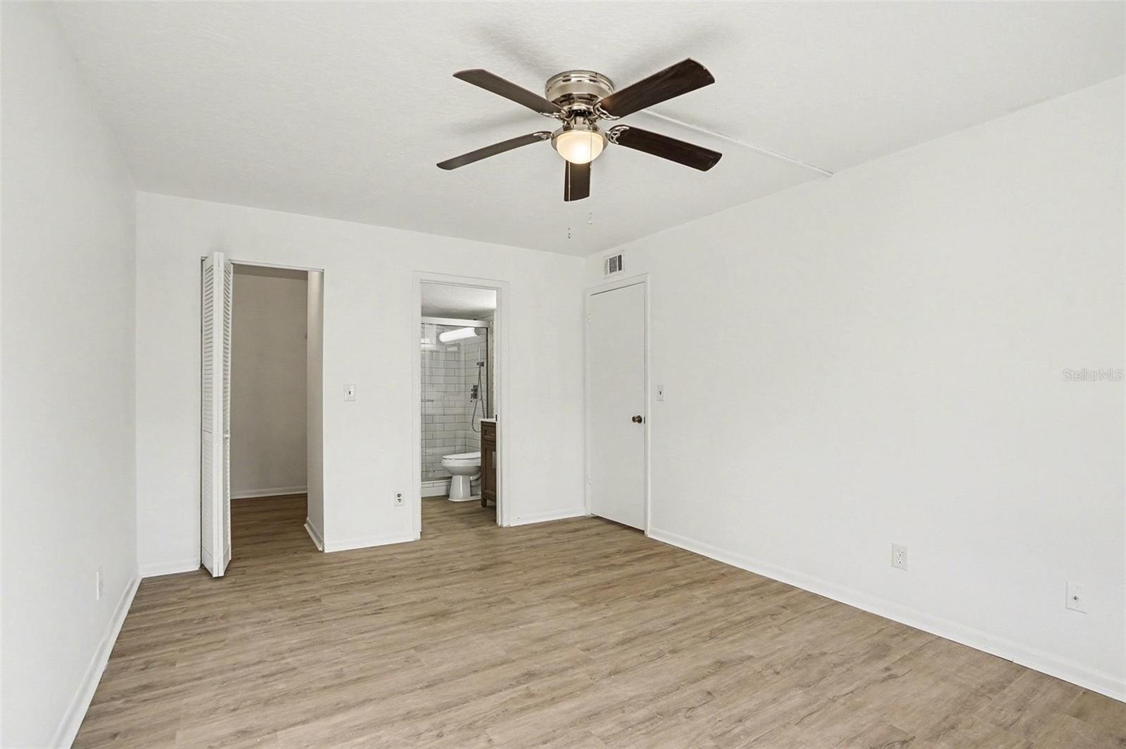 Image 14 of 30 For 1013 Pine Ridge Circle 3c