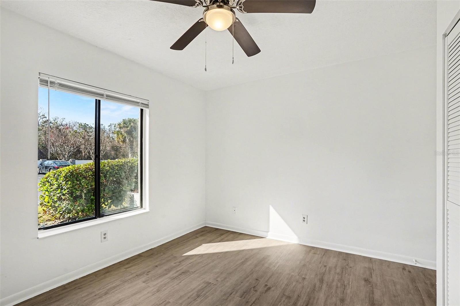 Image 18 of 30 For 1013 Pine Ridge Circle 3c