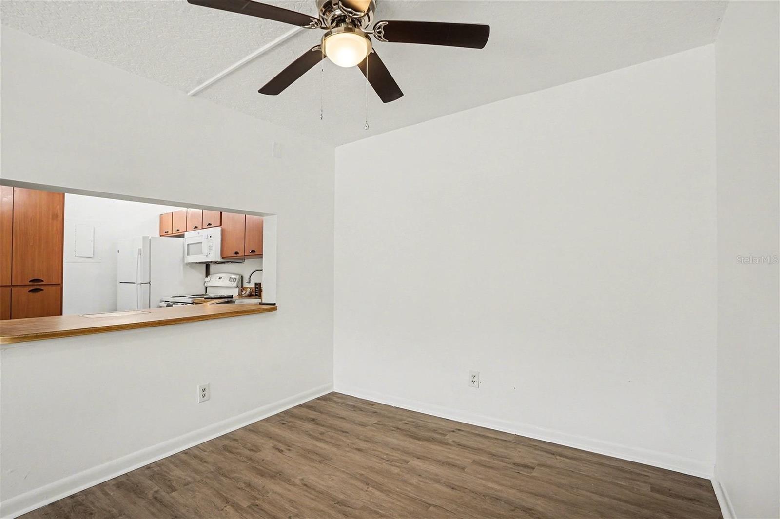 Image 7 of 30 For 1013 Pine Ridge Circle 3c