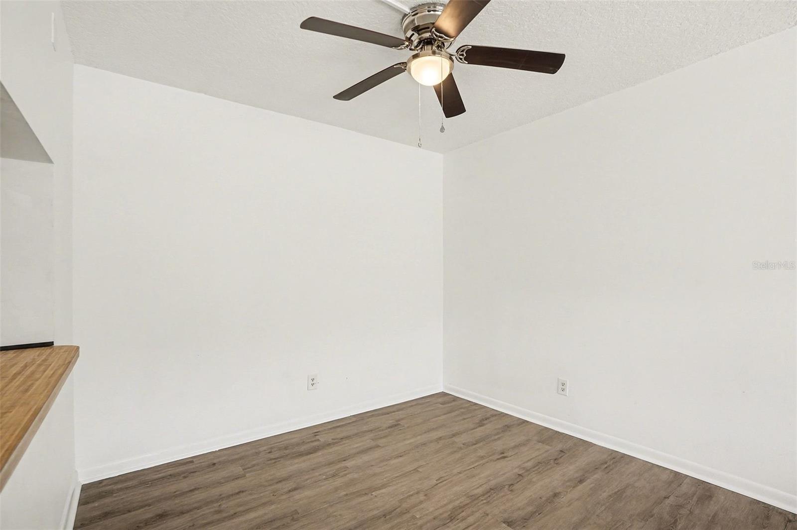 Image 8 of 30 For 1013 Pine Ridge Circle 3c