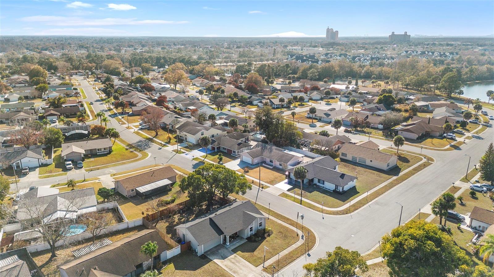 Image 26 of 32 For 2330 Woodway Drive