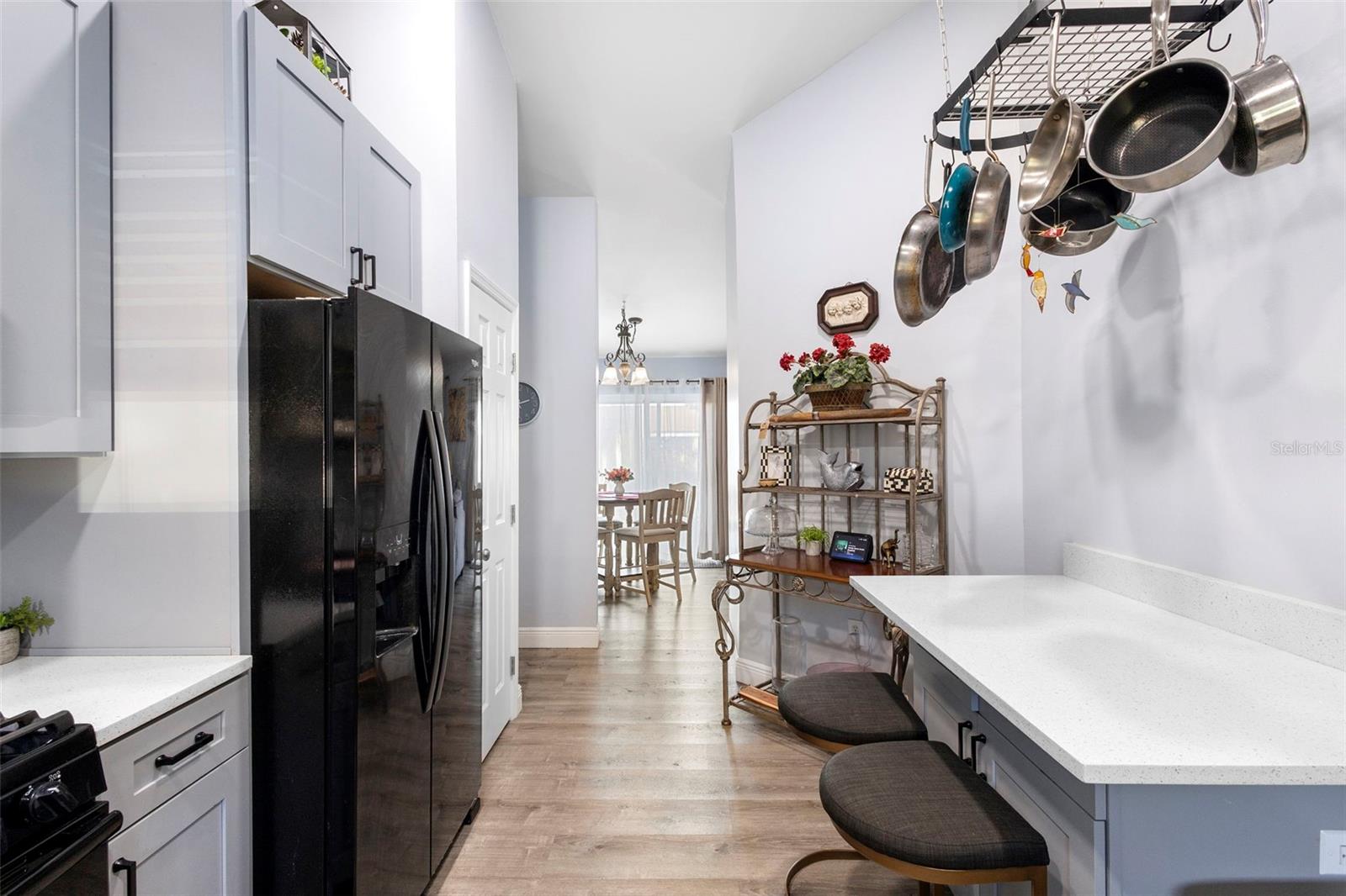 Image 6 of 32 For 2330 Woodway Drive