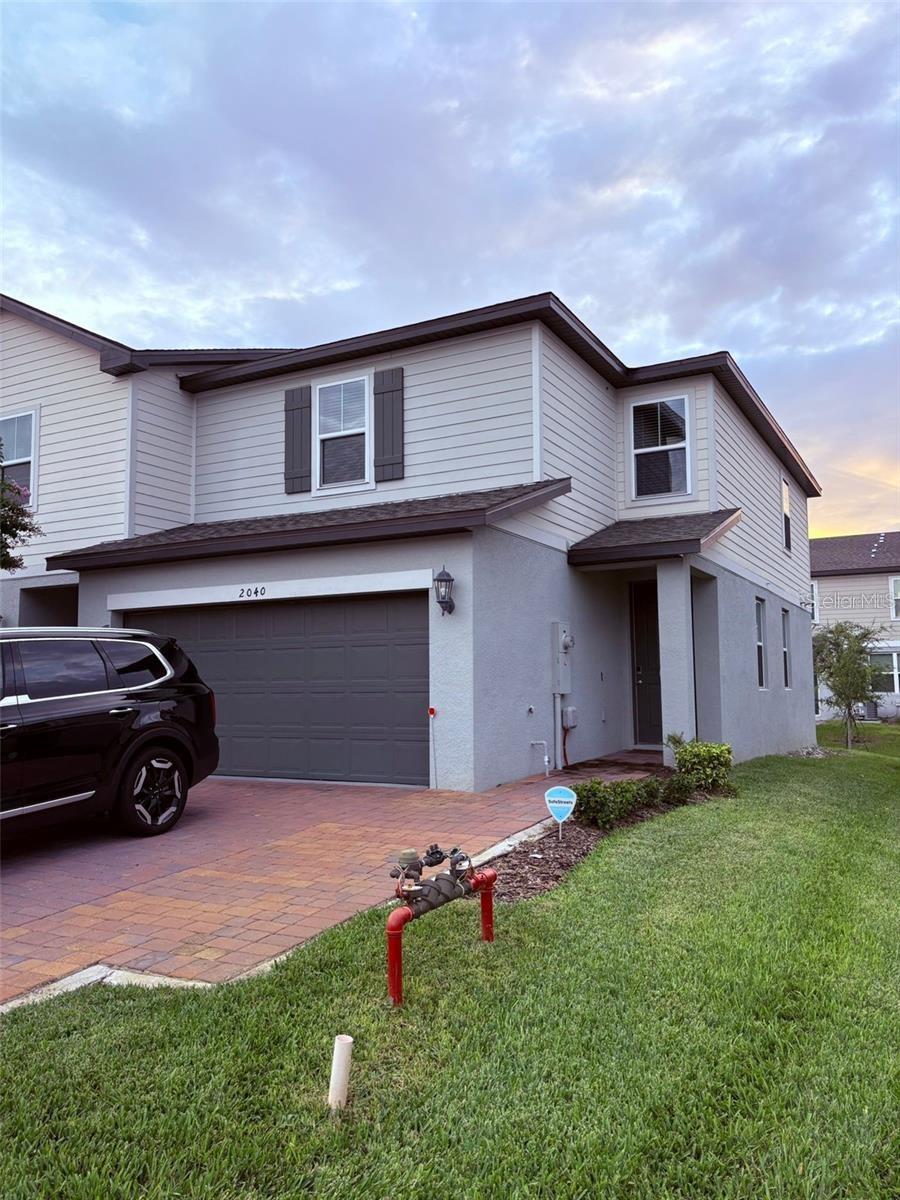 Image 2 of 12 For 2040 Milkweed Street