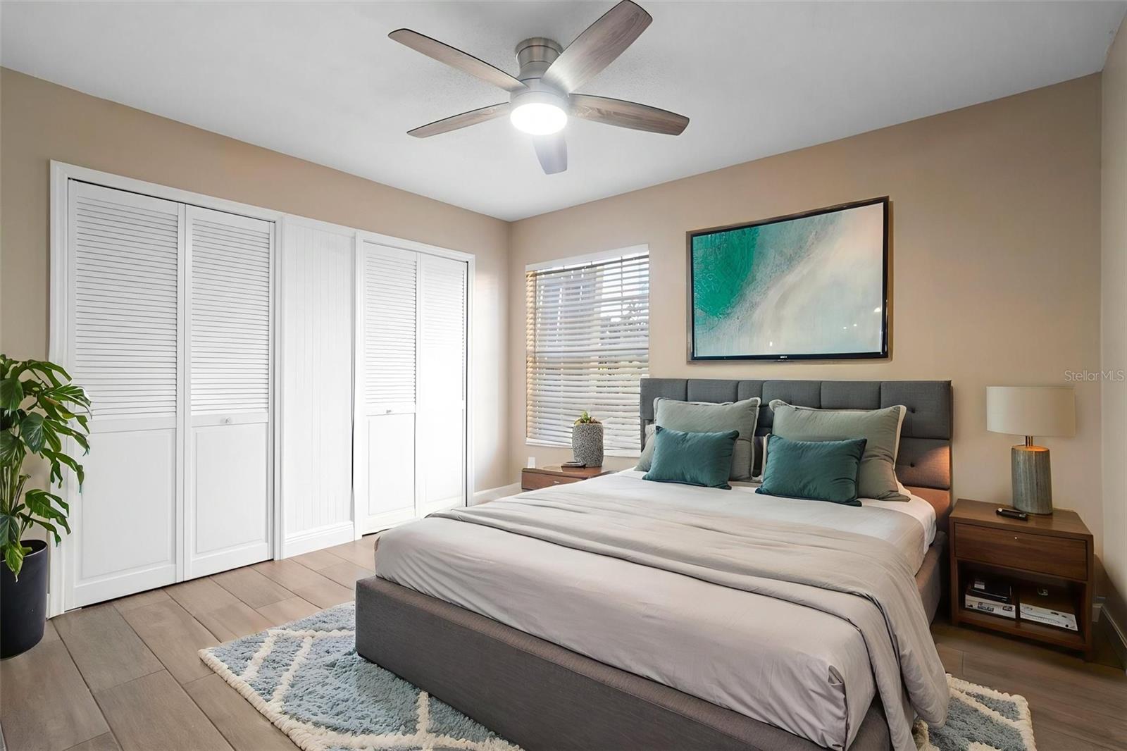 Image 20 of 63 For 942 Bakewell Court 102