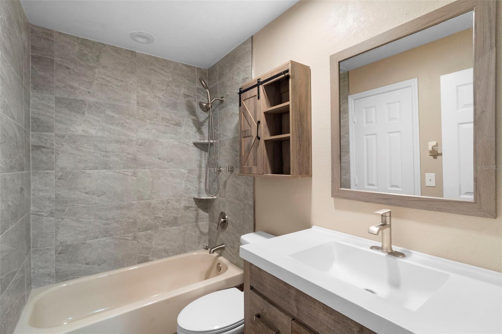 Image 33 of 63 For 942 Bakewell Court 102