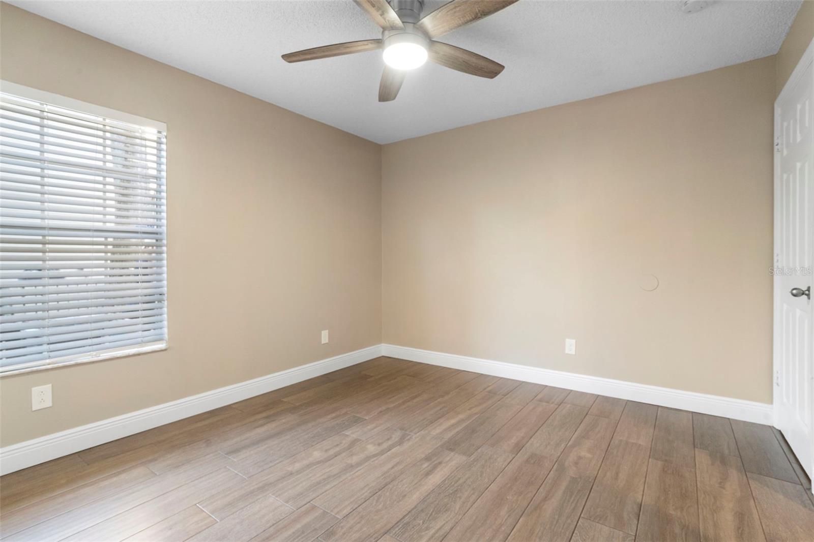 Image 35 of 63 For 942 Bakewell Court 102