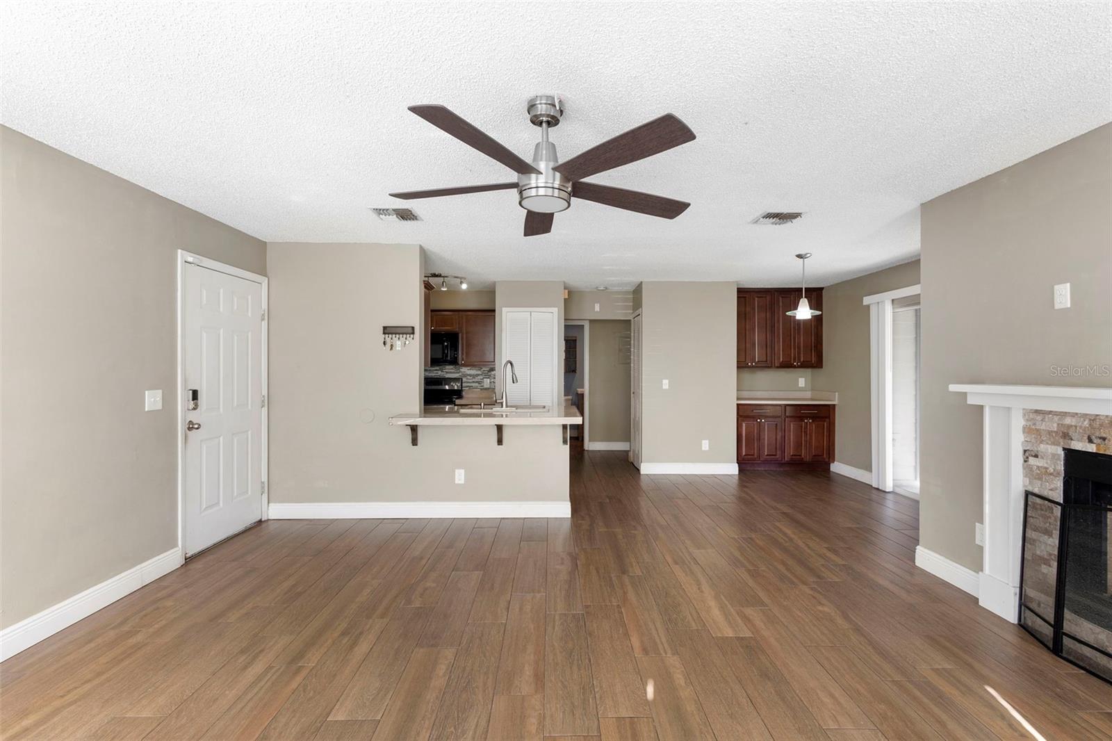 Image 58 of 63 For 942 Bakewell Court 102