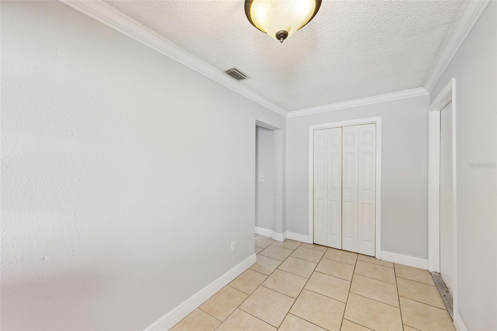 Image 10 of 57 For 2410 Hartridge Point Drive W