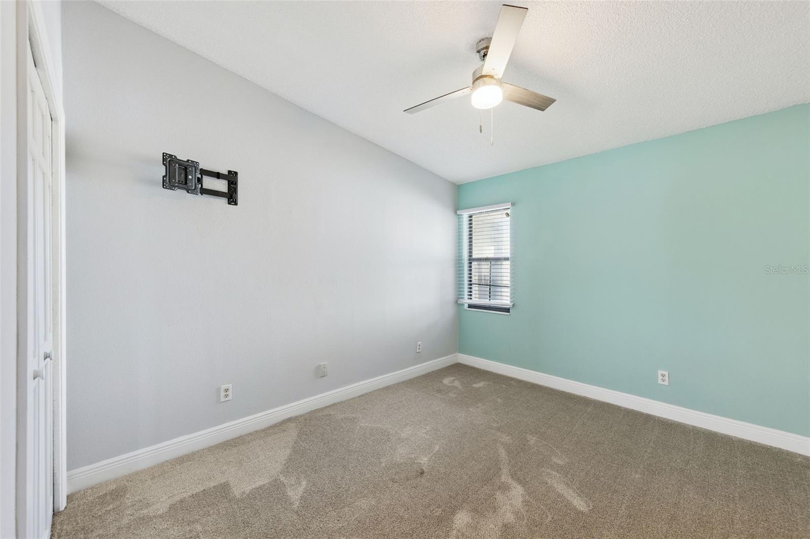 Image 15 of 57 For 2410 Hartridge Point Drive W