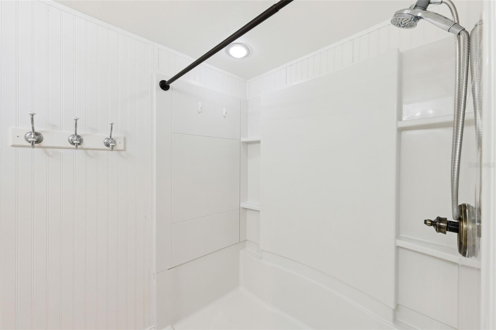 Image 24 of 57 For 2410 Hartridge Point Drive W